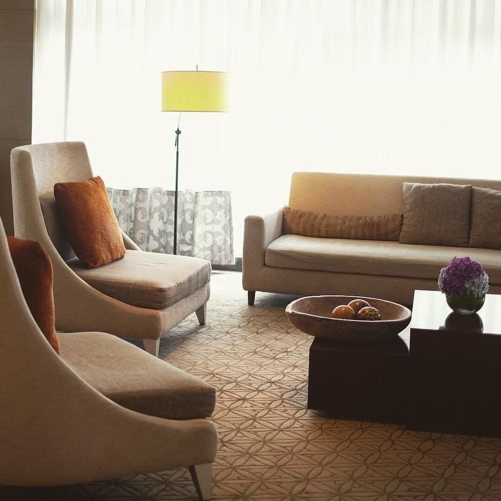 เควส เซอร์วิส เรสซิเดนซ์ Apartment Cebu ภายนอก รูปภาพ