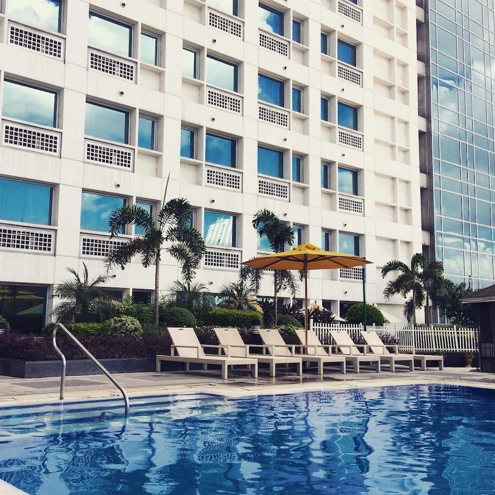 เควส เซอร์วิส เรสซิเดนซ์ Apartment Cebu ภายนอก รูปภาพ